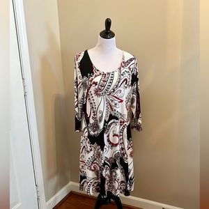 Chico’s black/white/tan/red paisley dress Size 2